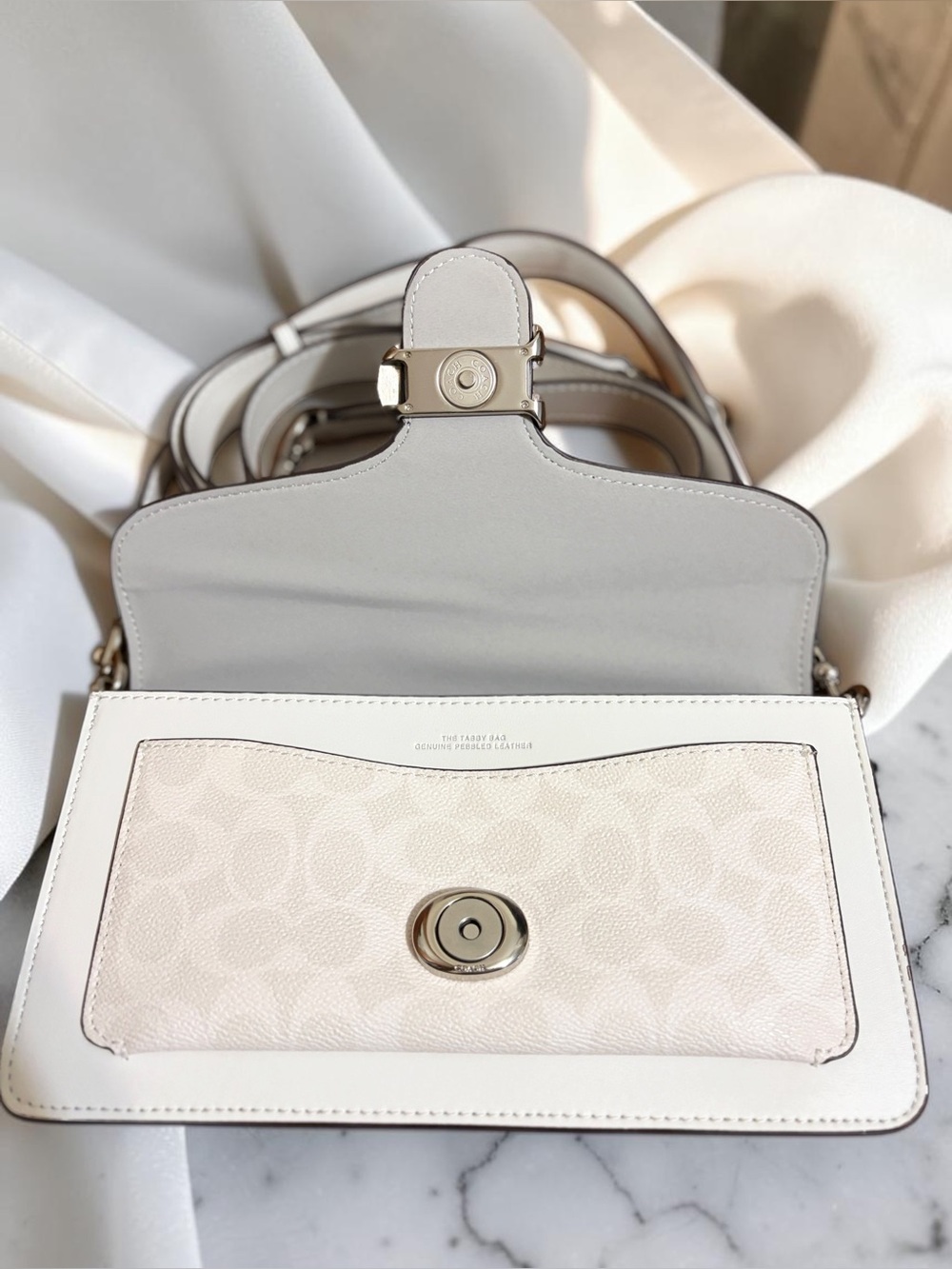 Coach Tabby Shoulder Bag 26 - Picture 3 of 4